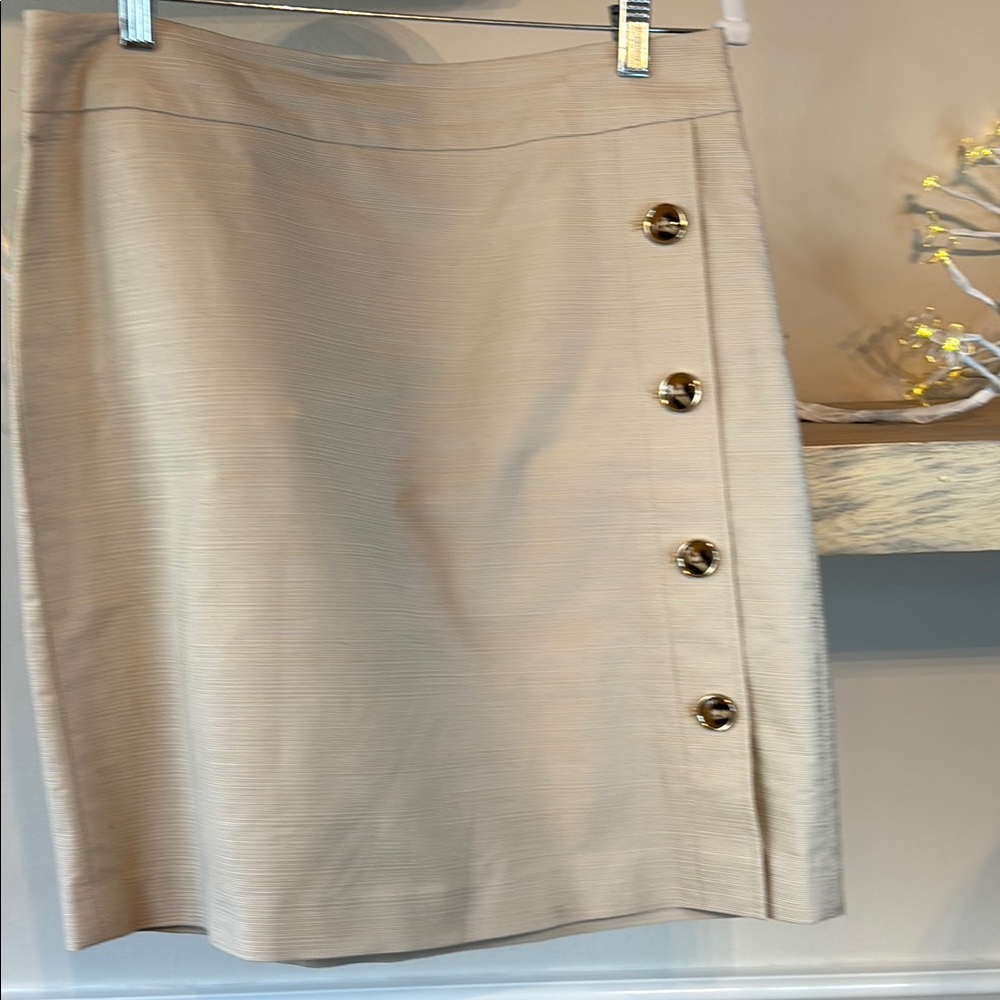 Elegant Tan Skirt with Button Detail